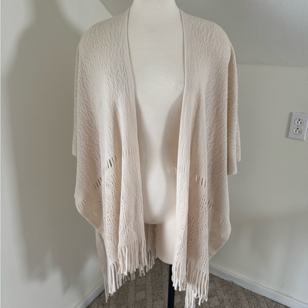 Nine West Shrug